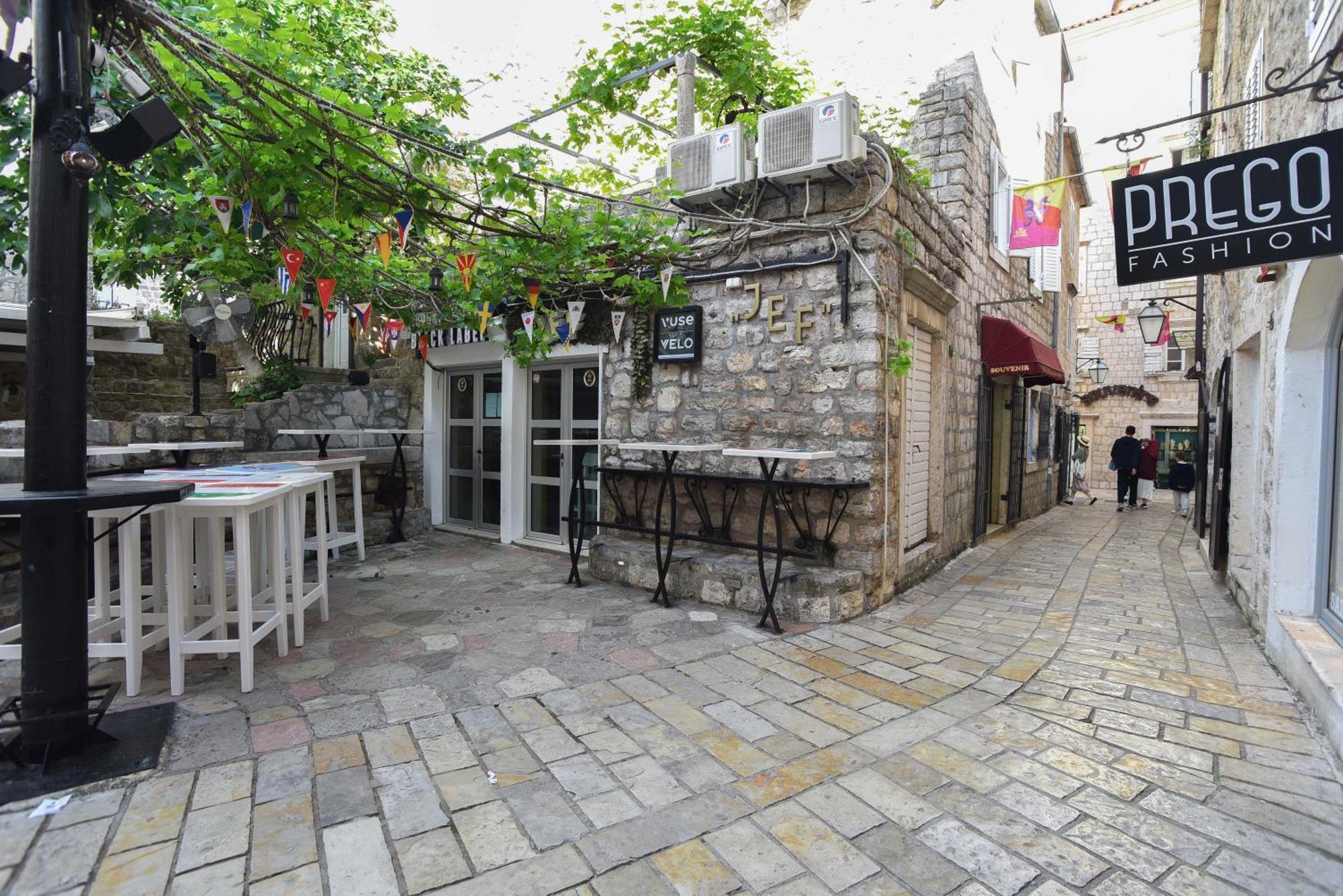 Apartment Stari Grad บุดวา ภายนอก รูปภาพ