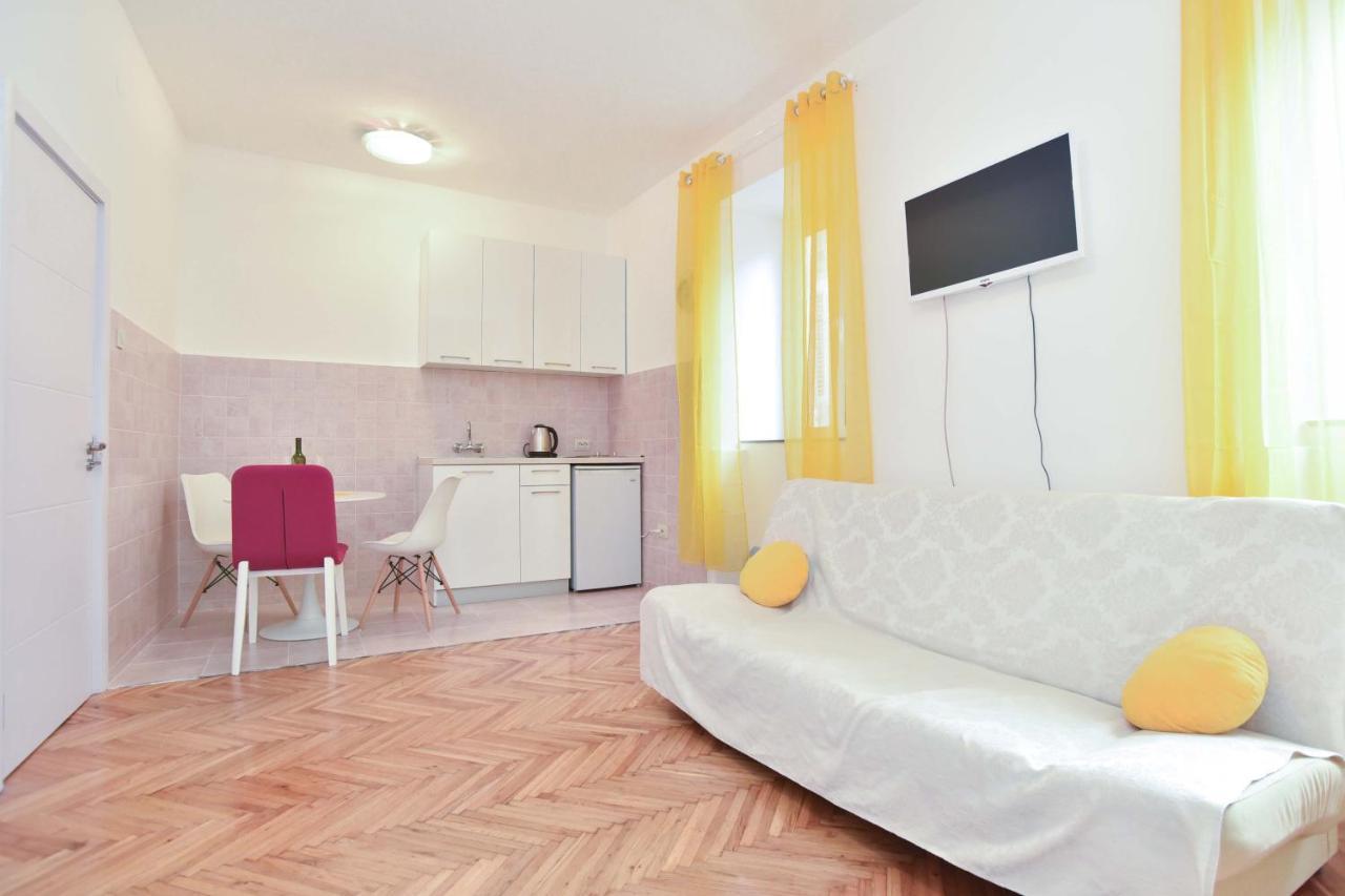 Apartment Stari Grad บุดวา ภายนอก รูปภาพ